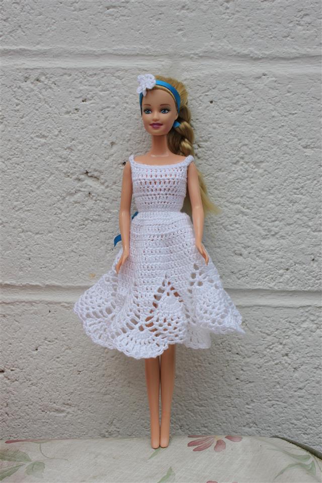 tenue pour barbie