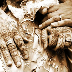 mains de mariée
